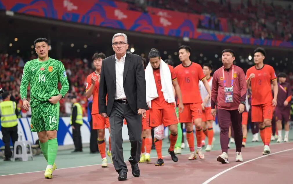 央视为什么拒绝国际足联的报价？