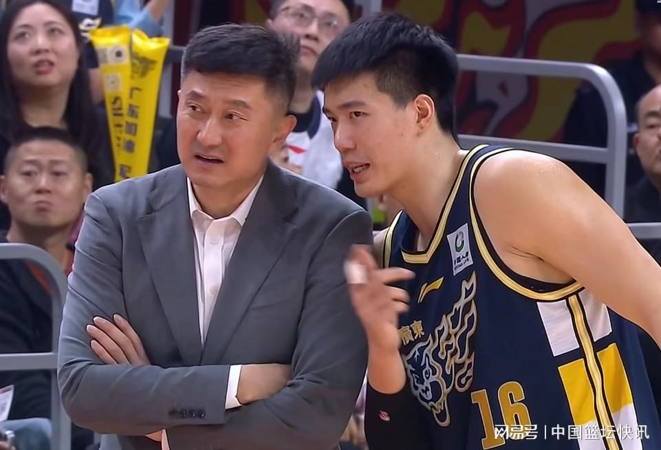kaiyun-广东男篮将帅不合！焦泊乔离队意图明显被弃用，休赛期或寻求转会